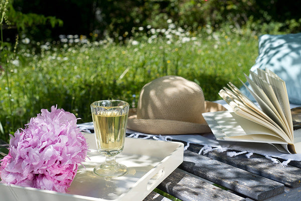 注目度アップ！お客様のレビューが増えている美容系ハーブティーとは？