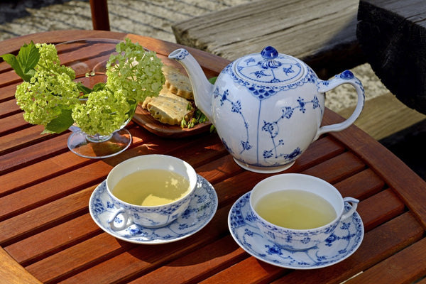 マリエン | ドイツハーブのハーブティーと屋外で楽しむティーセット