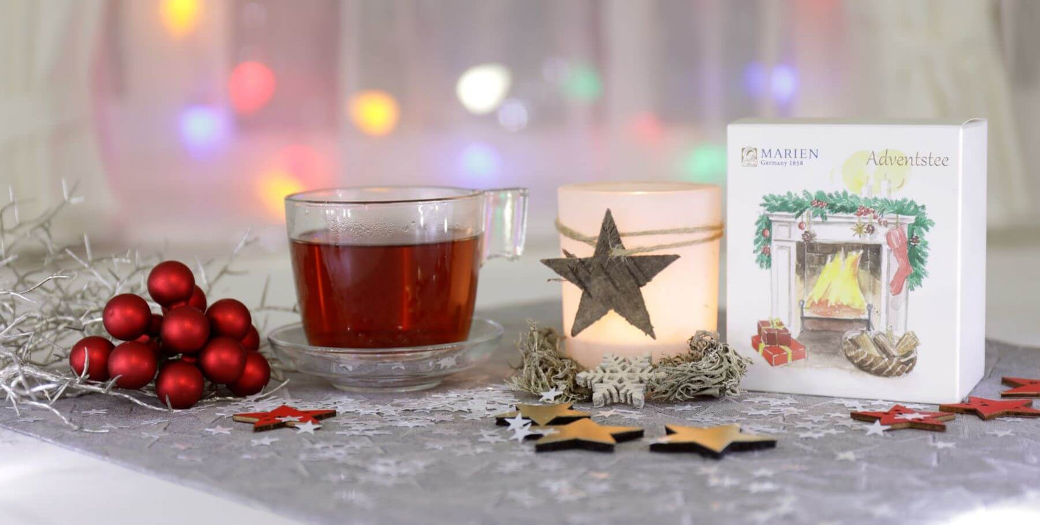 マリエンのクリスマススペシャルブレンド、暖炉柄のBOX、ティーバッグタイプ。パーティーに華をそえるルビーレッドのお茶 